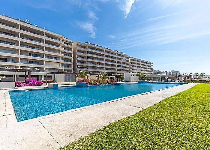 Vista Vela Luxury Ground Floor Terrace & Bbq Apartment