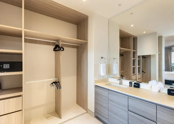 Vista Vela Luxury Ground Floor Terrace & Bbq Apartment *